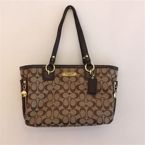 cuánto cuestan las bolsas coach